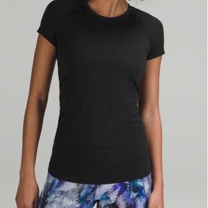 Lululemon Swiftly Tech Short-Sleeve Shirt 2.0 Hip Length